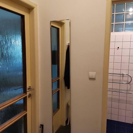 Cozy Studio In The City Centre Near Train Station Bratislava Bagian luar foto